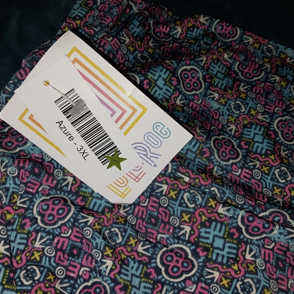 Azure NWT LuLaRoe 3XL COMFY SKIRT! - Picture 4 of 9
